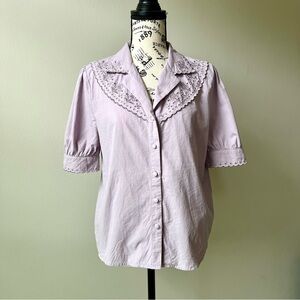 Light purple button-up women’s cotton blouse, small